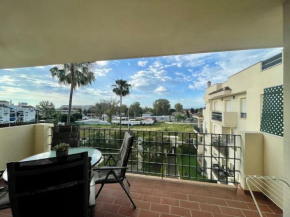 Moderno Apartamento con terraza y vista al mar a 5 min Pto. Banús